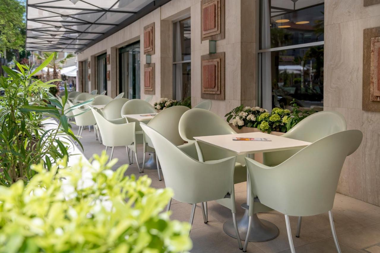 Hotel Cristina Corona Cattolica Esterno foto