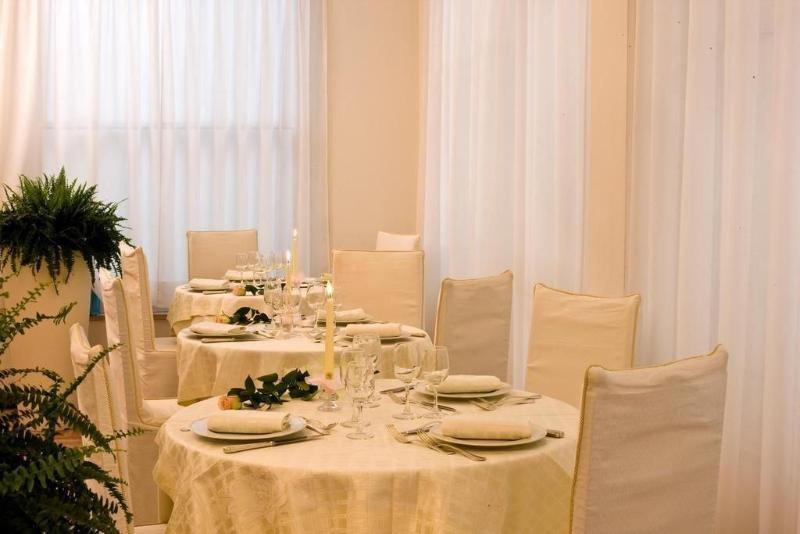 Hotel Cristina Corona Cattolica Esterno foto