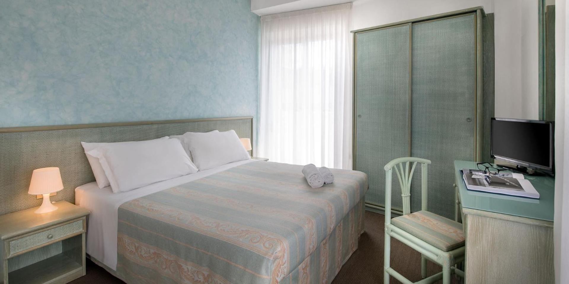 Hotel Cristina Corona Cattolica Esterno foto